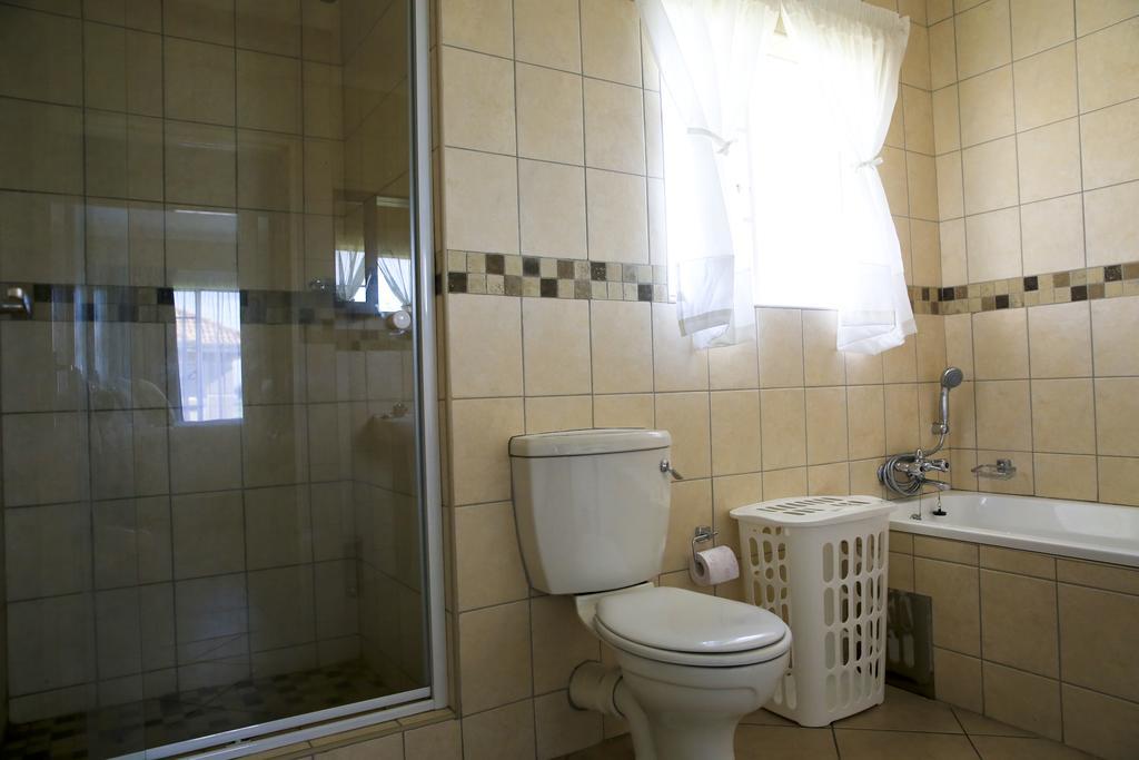 African Eagle Apartments Witfield Buitenkant foto