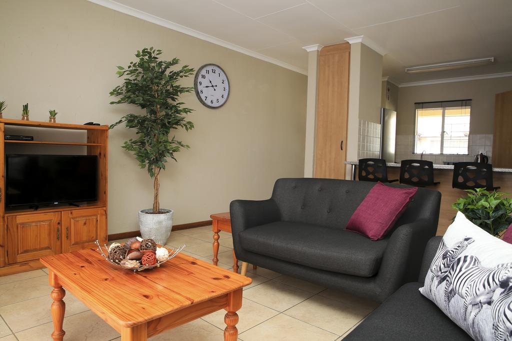 African Eagle Apartments Witfield Buitenkant foto