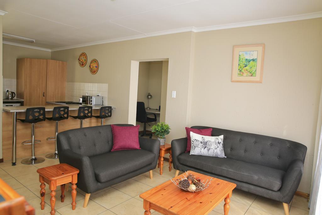 African Eagle Apartments Witfield Buitenkant foto